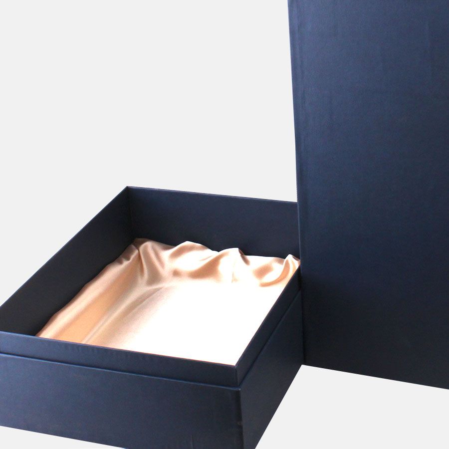 Коробка крышка-дно с низким бортиком с ложементом заказ TP_000123_L 