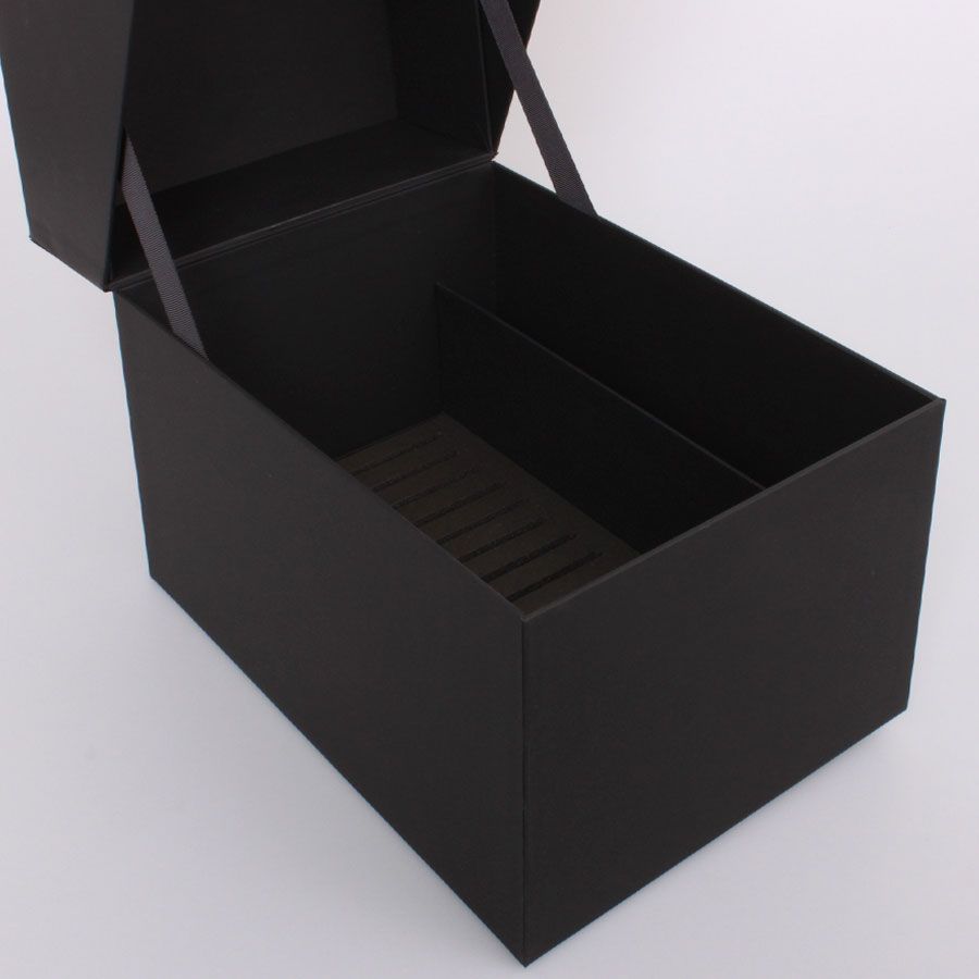 Коробка-шкатулка с откидной крышкой (без клапана) с ложементом заказ TP_205201_L 