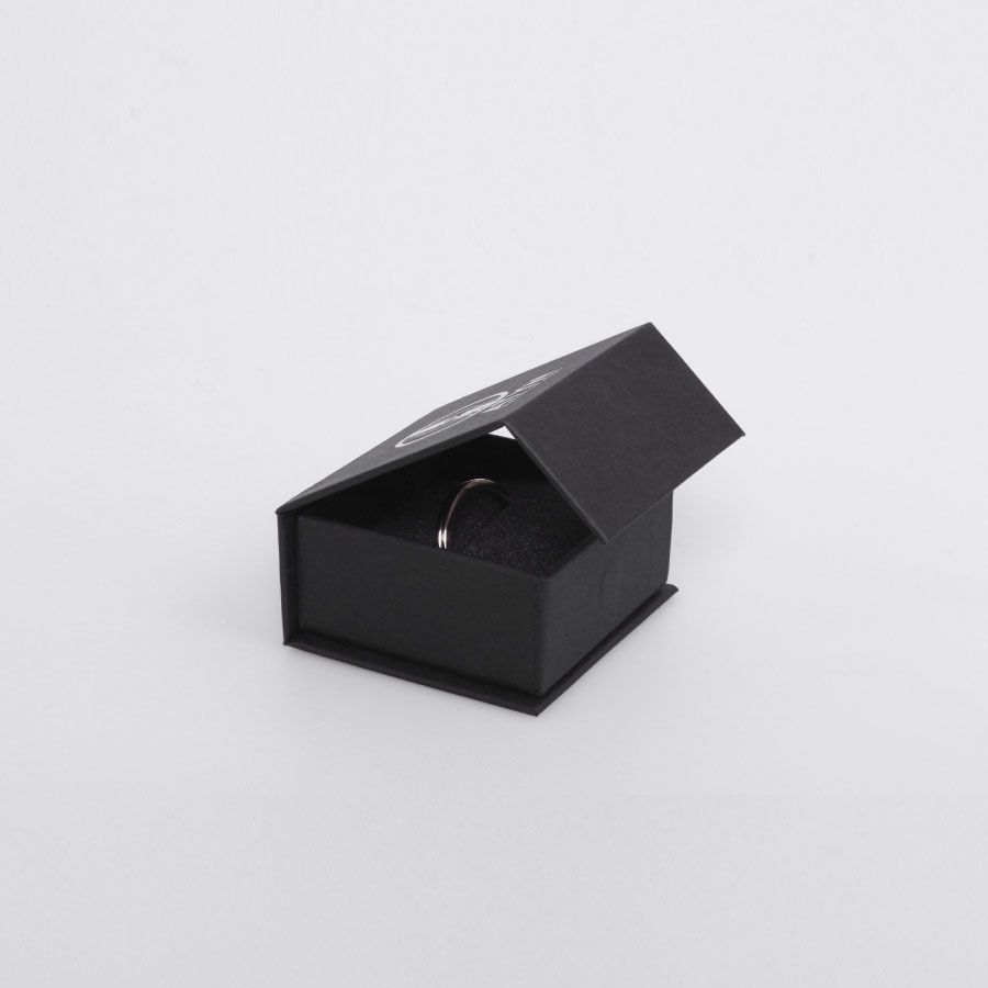 Коробка-шкатулка на магнитах с ложементом заказ TP_205015_L 