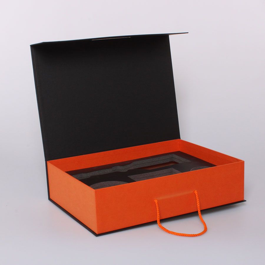 Коробка-шкатулка на магнитах с ложементом заказ TP_194085_L 