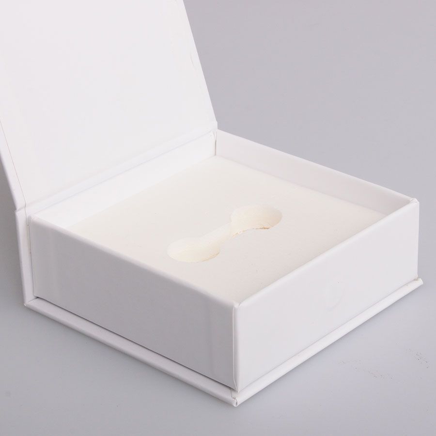 Коробка-шкатулка на магнитах с ложементом заказ TP_205180_L 