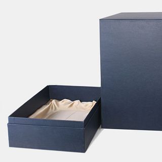 Большая коробка по индивидуальным размерам для статуэтки