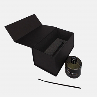 Коробка-шкатулка на магнитах с ложементом заказ TP_223193_L 