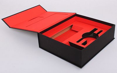 Коробка с ложементом из ЭВА, МГК, дизайнерская бумага 