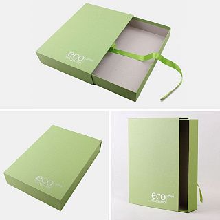 Коробка-шубер с тиснением логотипа для книги 320х230х55 мм